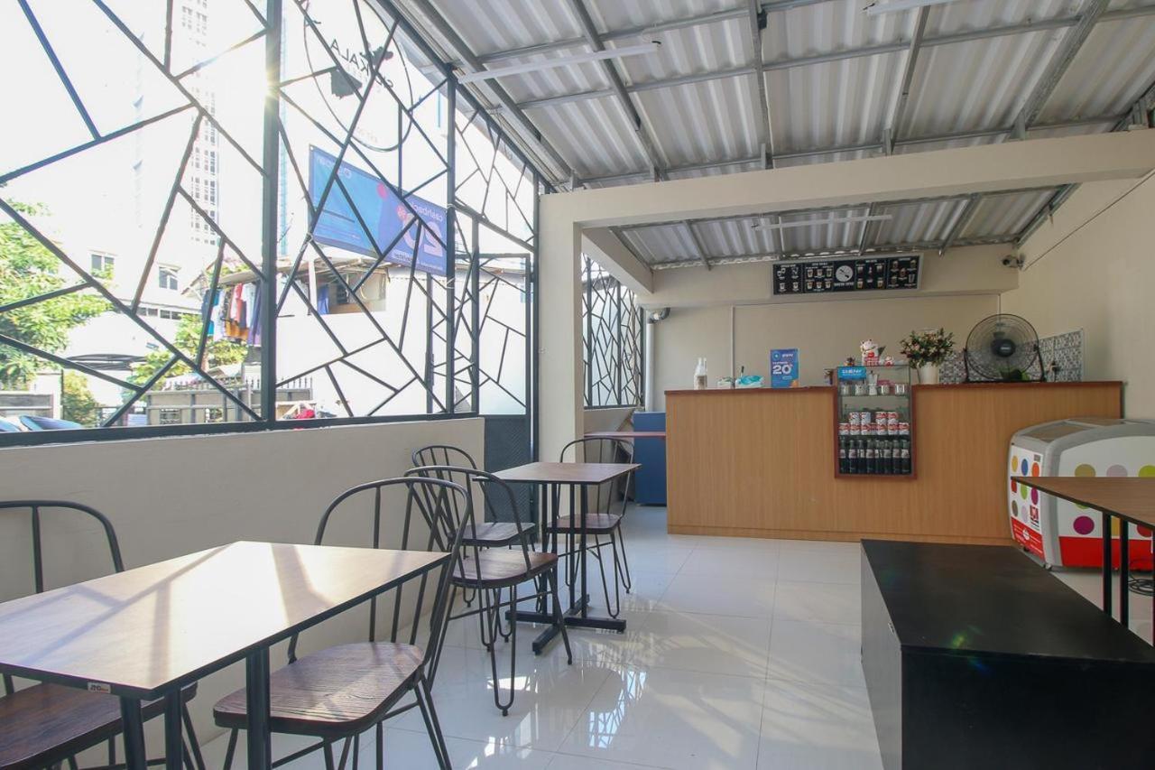 Cozrooms Near Mrt, Plaza Indonesia, And Grand Indonesia Jakarta Exterior foto